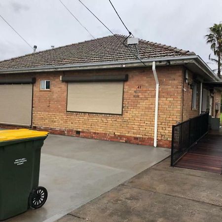 Melbourne Short Stay- Burwood Deakin Uni墨尔本民宿-迪肯大学بيرود المظهر الخارجي الصورة